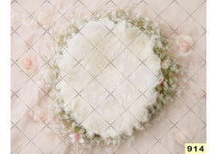 Creeper Leaves Cover With Fur Backdrop