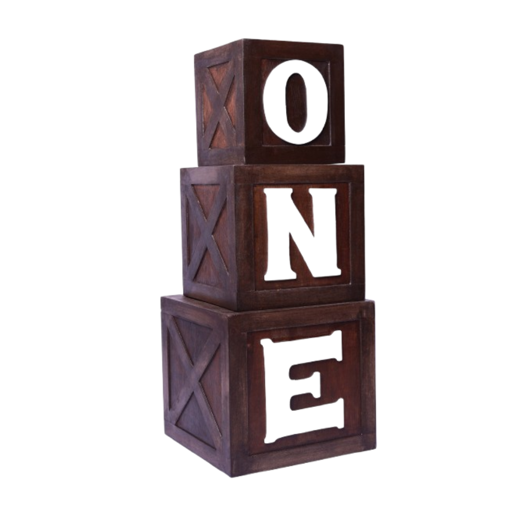 baby and birthday photoshoot apple box prop