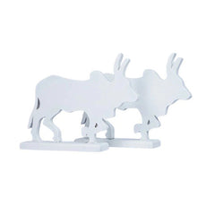 baby and newborn photoshoot bulls prop