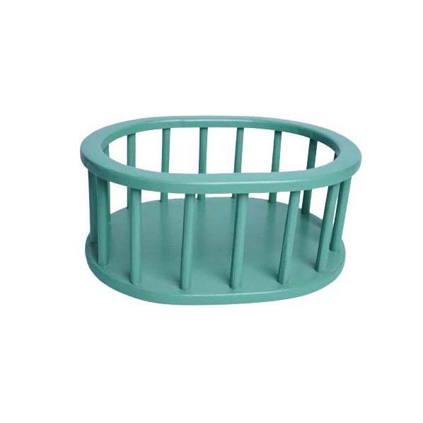 baby and newborn photoshoot oval crib